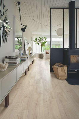 Pergo Modern Plank Vinyl - Light Village Oak 