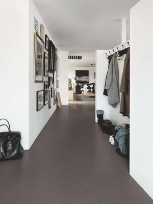 Pergo Classic Plank Vinyl - Black Modern Mineral  