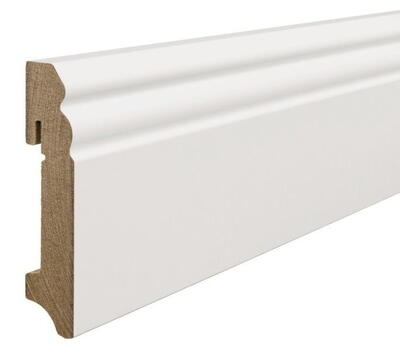 Hvidt fodpanel - Gammeltysk profil, 18 x 90 mm. 
