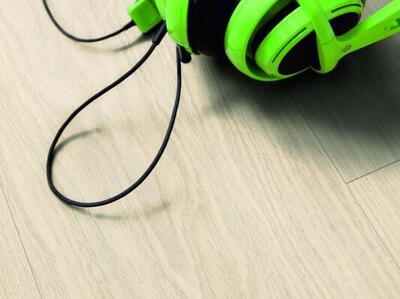 Pergo Modern Plank Vinyl - Light Danish Oak 