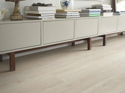 Pergo Modern Plank Vinyl - Light Washed Oak Plank