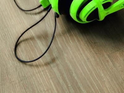 Pergo Modern Plank Vinyl - Dark Highland Oak 