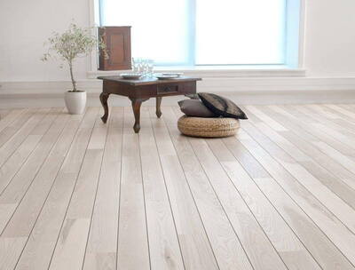 Ask Rustik Hvid Matlak - Skibsplank med sort fuge, 145x1820 mm.