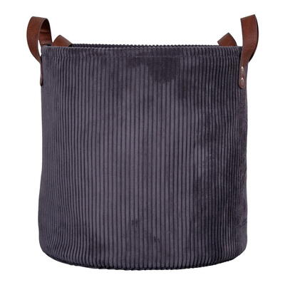 Augusta Kurve i grå fløjl