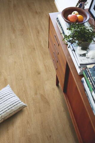 Pergo Modern Plank Vinyl - Natural Highland Oak 