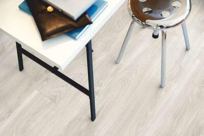 Pergo Classic Plank Vinyl - Soft Grey Oak