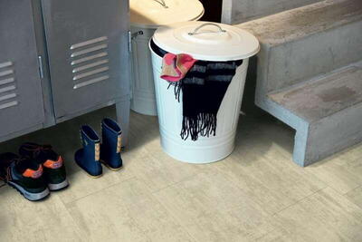 Pergo Classic Plank Vinyl - Cream Travertin 