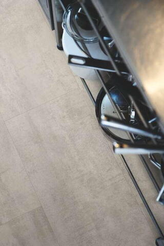 Pergo Classic Plank Vinyl - Light Grey Travertin 