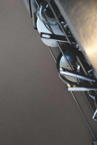 Pergo Classic Plank Vinyl - Black Modern Mineral  