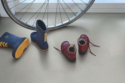 Pergo Classic Plank Vinyl - Grey Soft Concrete 