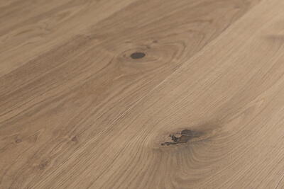 Bjelin hærdet eg, MOSSBY bred planke, lys matlak