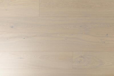 Bjelin hærdet eg, DALBY bred planke, hvid matlak natur 