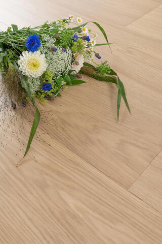 Bjelin hærdet eg, LOSHULT bred planke, lys matlak