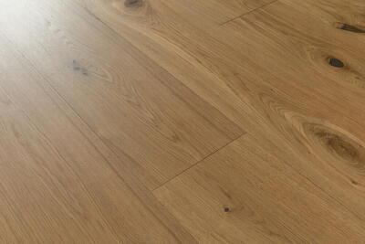 Bjelin hærdet eg, JULARP bred planke, naturel matlak 