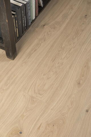 Bjelin hærdet eg, SVANSHALL bred planke, lys hårdvoks-olie 