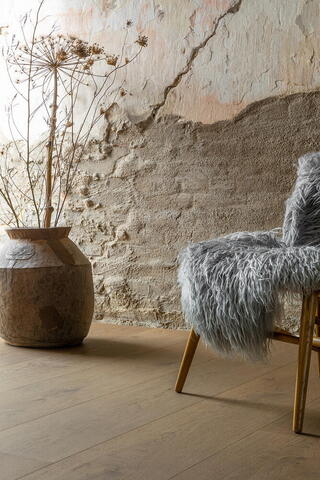 Bjelin hærdet eg, LERHAMN bred planke, mørkebrun hårdvoks-olie 