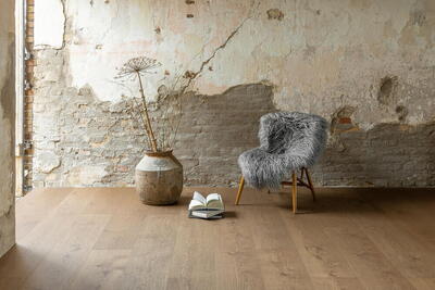 Bjelin hærdet eg, LERHAMN bred planke, mørkebrun hårdvoks-olie 