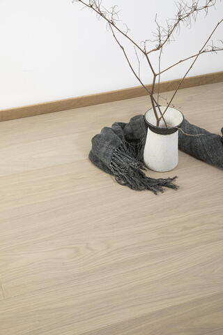 Bjelin hærdet eg, KVIDINGE bred planke, hvid hårdvoks-olie 