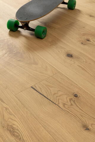 Bjelin hærdet eg, BRUNNBY bred planke, naturel hårdvoks-olie 