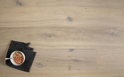 Bjelin hærdet eg, ELESTORP bred planke, hvid hårdvoks-olie 