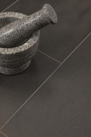 Bjelin keramisk komposit, ATRIA mørkegrå flise - Midlertidigt udsolgt