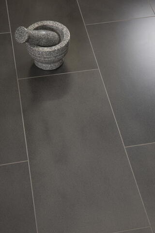 Bjelin keramisk komposit, ATRIA mørkegrå flise - Midlertidigt udsolgt