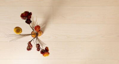 Bjelin hærdet ask, ESARP bred planke, lys matlak 