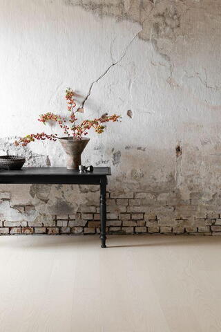 Bjelin hærdet ask, GULLARP bred planke, hvid matlak