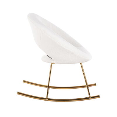 Gyngestol Maddy White