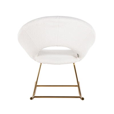 Gyngestol Maddy White