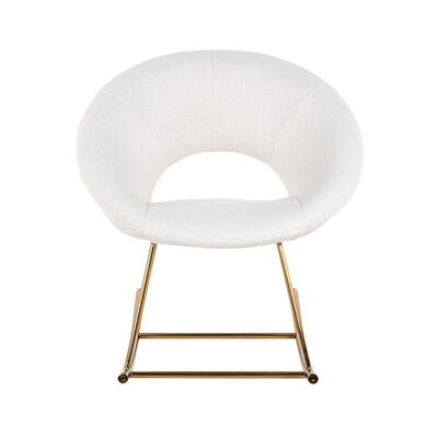 Gyngestol Maddy White