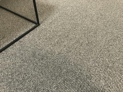 Væg til væg tæppe i uld - Leeds, Mørkegrå - REST 380X400 CM