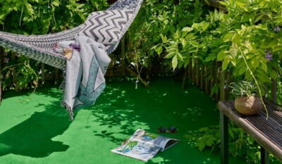 Cricket grøn nålefilt med nopper (Græs) - REST 155X400 CM