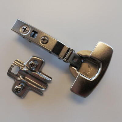 Hængsel til push to open