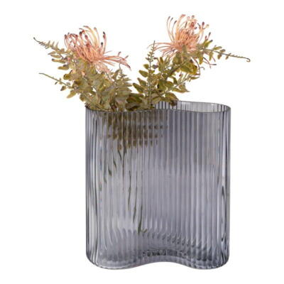 Vase i smoked glas med organisk form