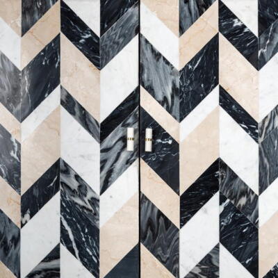 Rostelli skab med 2-døre