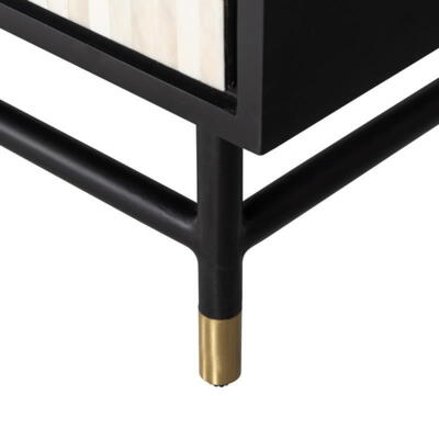 Skænk Novas 4-døre