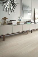 Pergo Modern Plank Vinyl - Light Washed Oak 